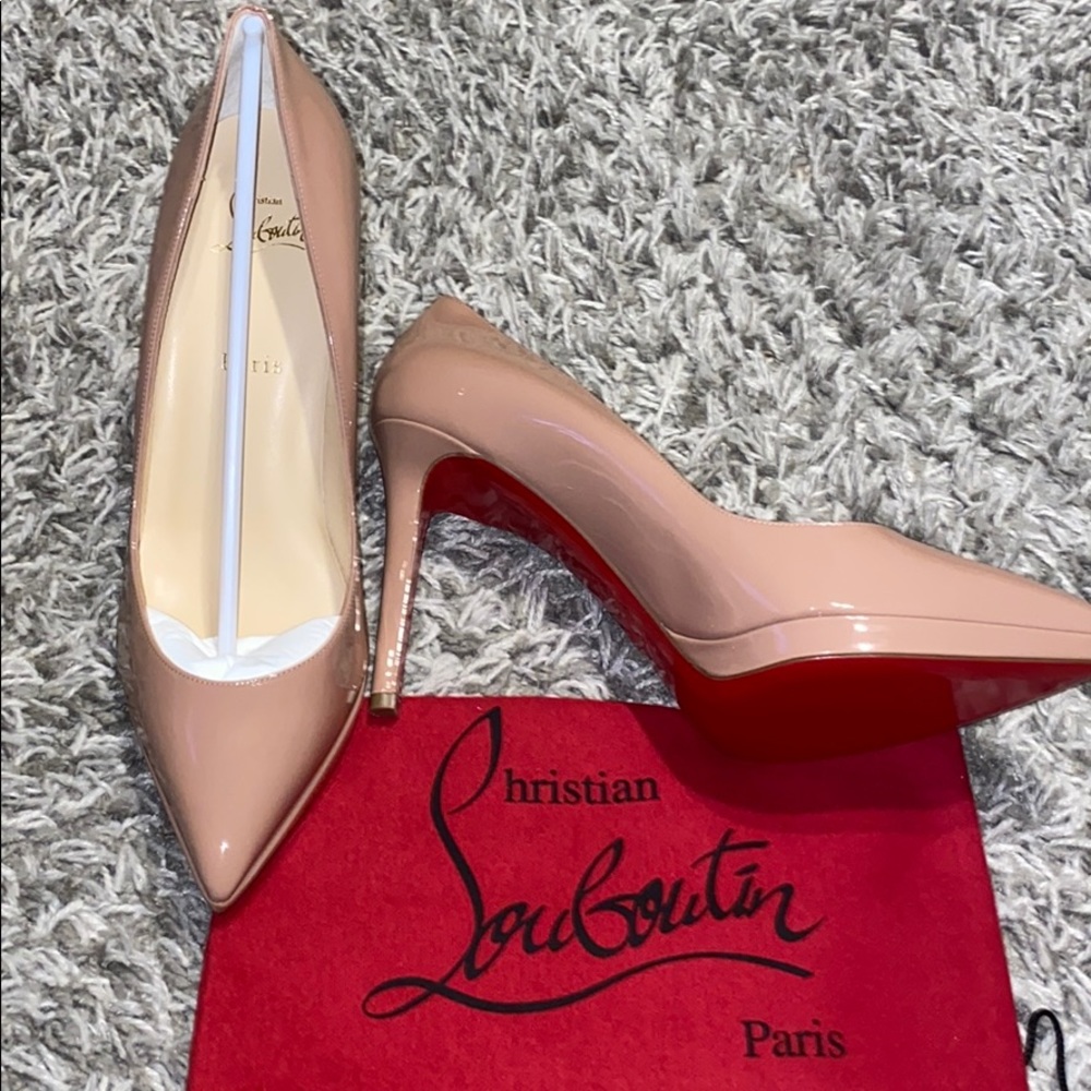 NWT! - Christian Louboutin Pigalle Plato 10…